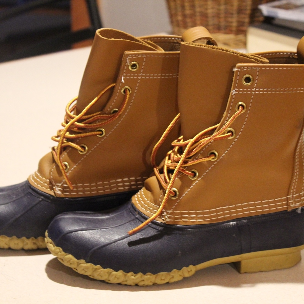 8in Bean Boots